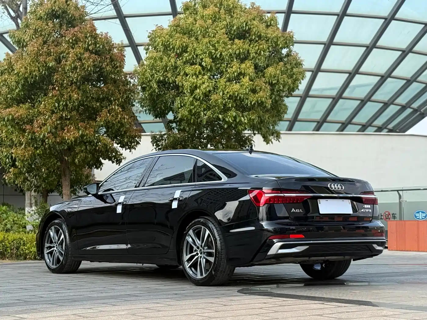 Audi A6L 2023 40 TFSI Luxury Dynamic фото 9