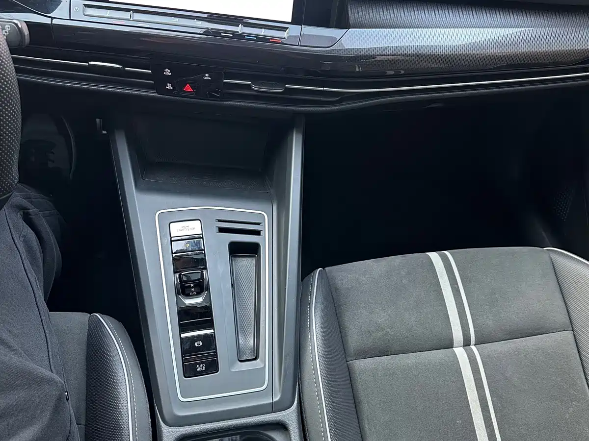 Volkswagen Golf 2021 280TSI DSG R-Line фото 12