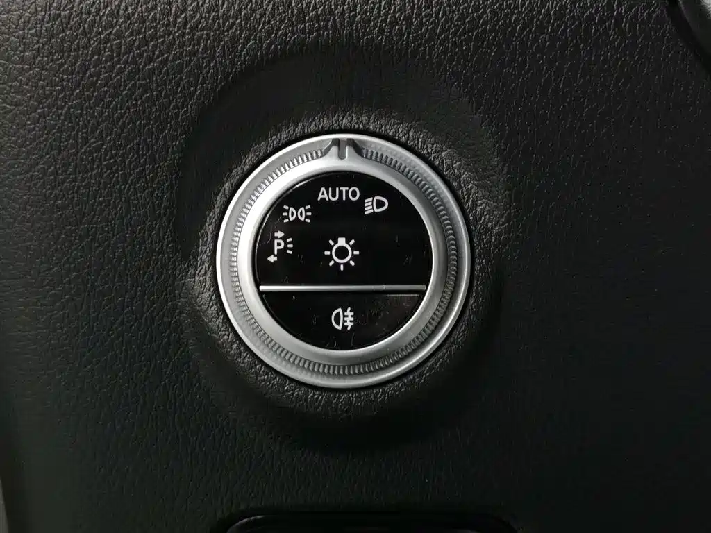 Mercedes-Benz C-Class 2022 C 200 L Sport Version фото 21
