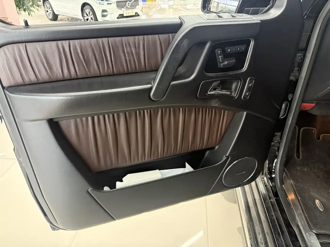 Mercedes-Benz G-Class AMG 2016 AMG G 63 фото 5