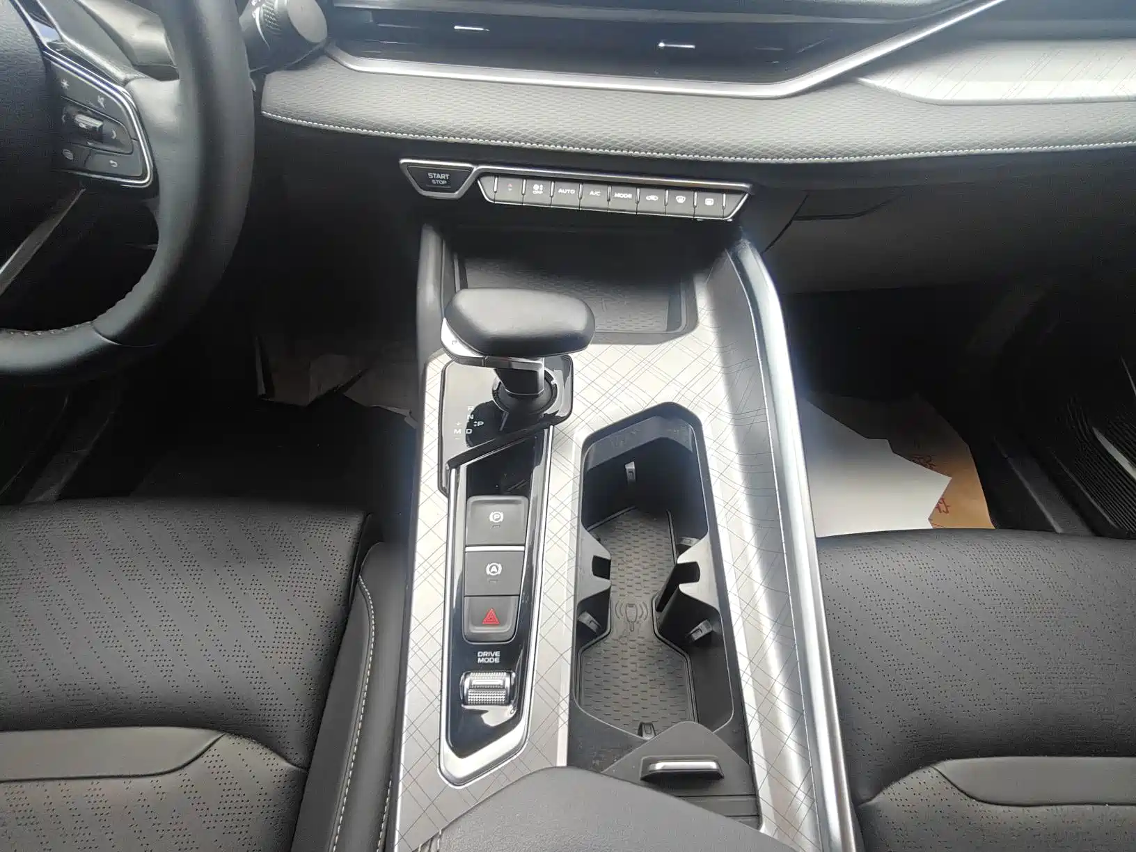 Фото 7 - Geely Preface