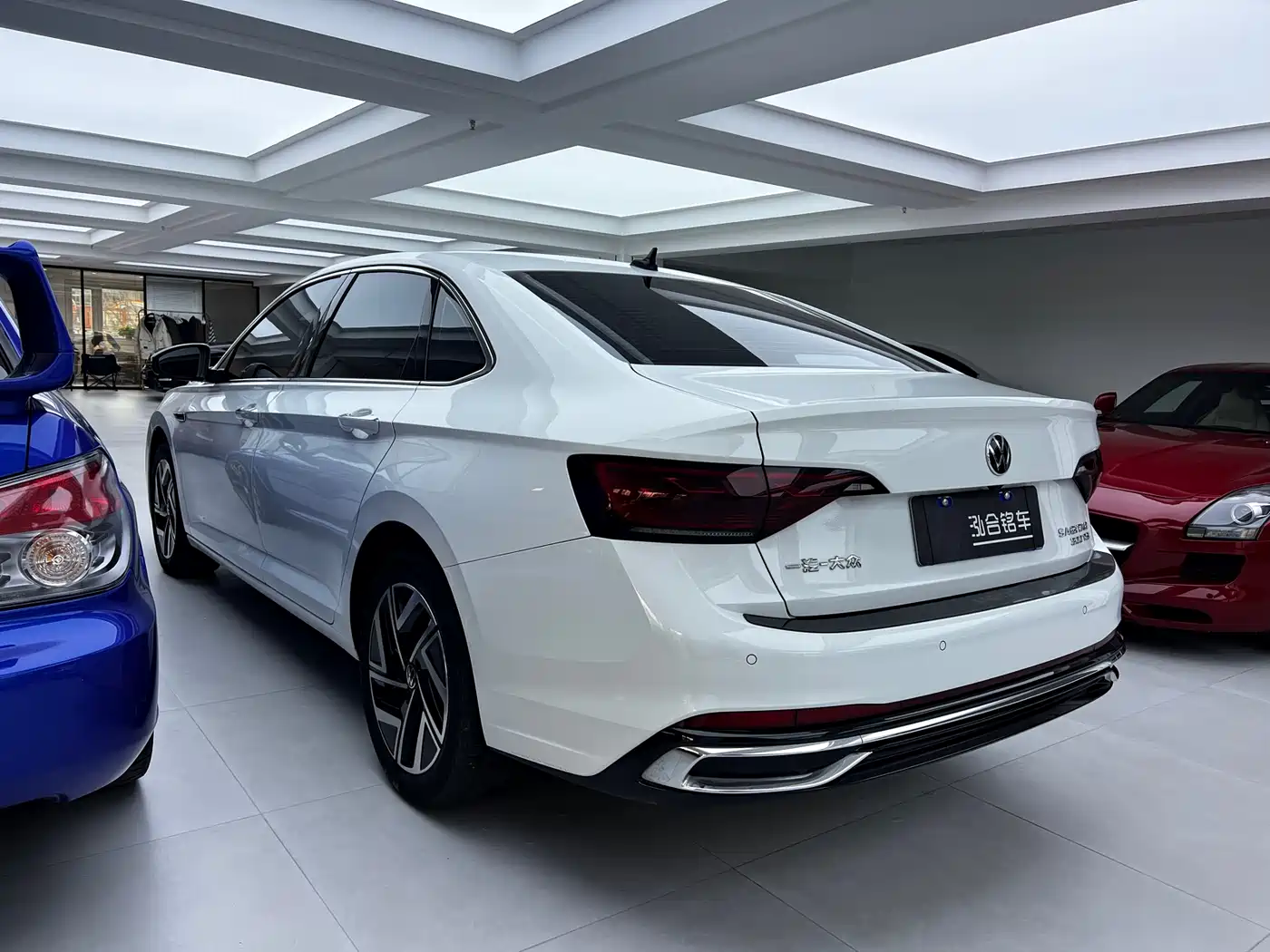 Volkswagen Sagitar 2024 300TSI DSG Surpass Edition фото 16