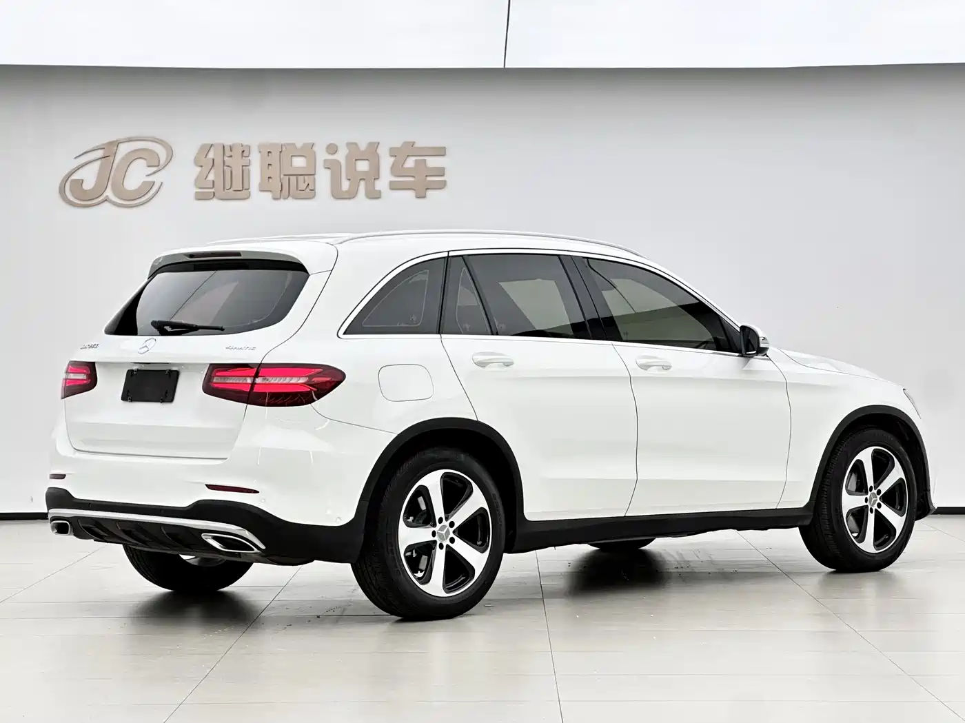 Mercedes-Benz GLC 2018 GLC 260 4MATIC Luxury фото 5