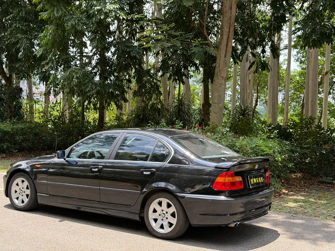 BMW 3 Series 2004 325i фото 3