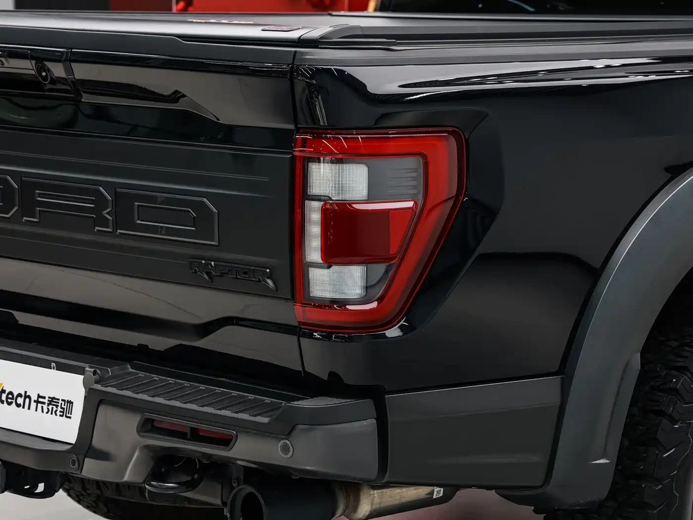 FORD F-150 RAPTOR