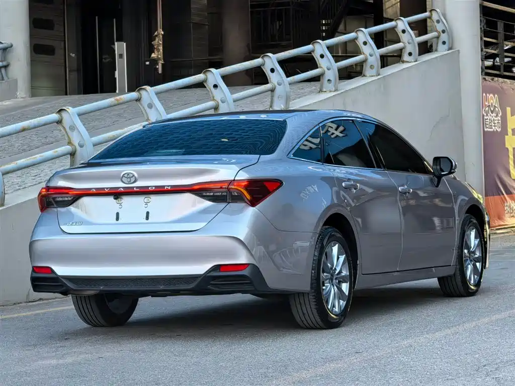 Toyota Avalon 2024 Model 2.0L Progressive Edition фото 5