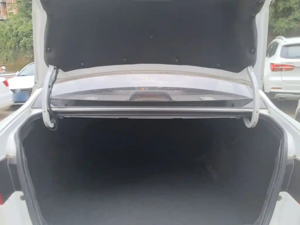 Roewe 350 2016 2015 Model 1.5L Automatic Luxury Sunroof Edition