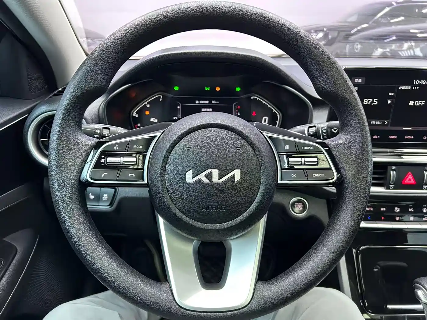 Kia K3 2021 Facelift 1.5L CVT Fashion Edition фото 12
