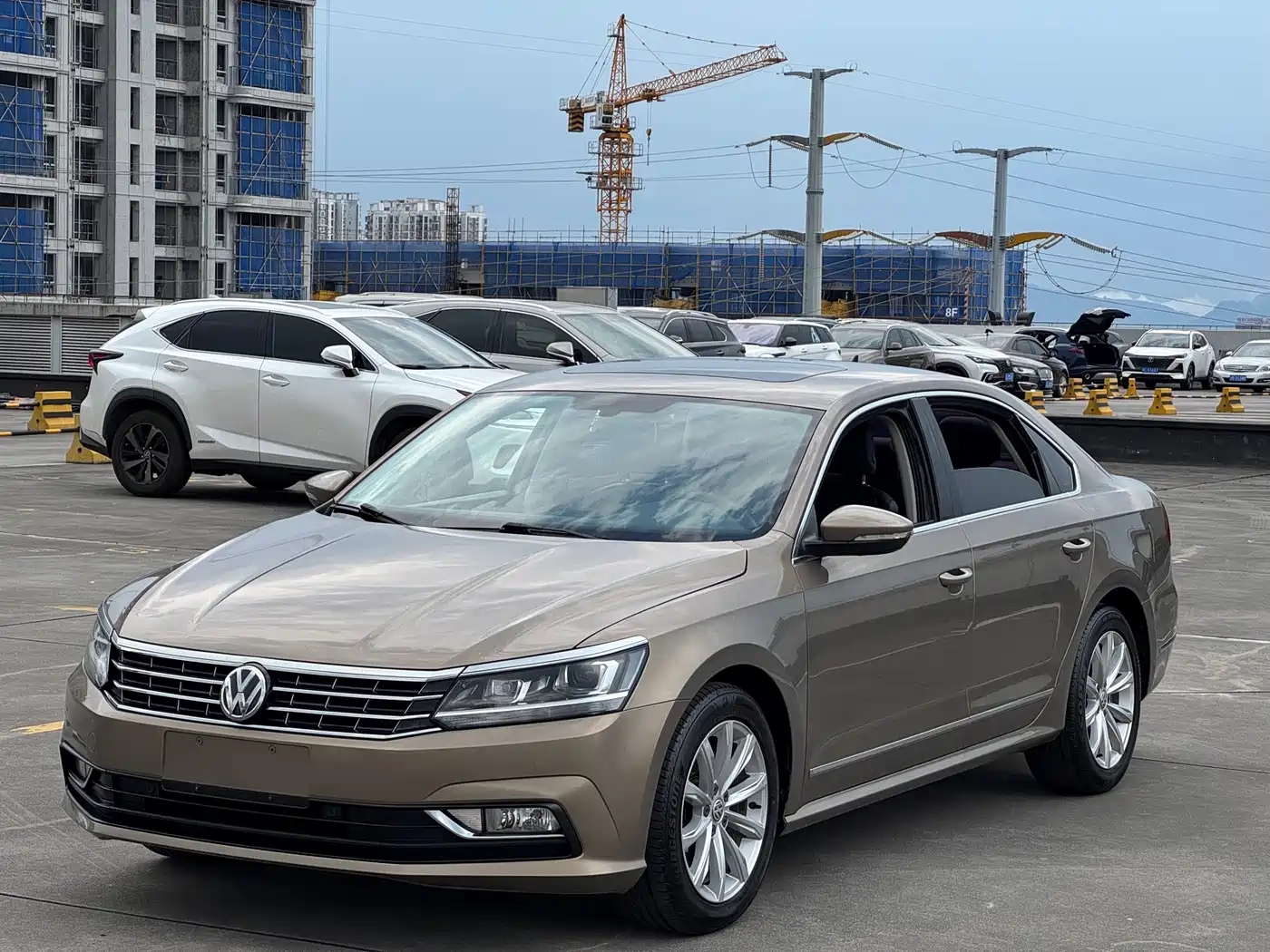 Photo 4 - Volkswagen Passat