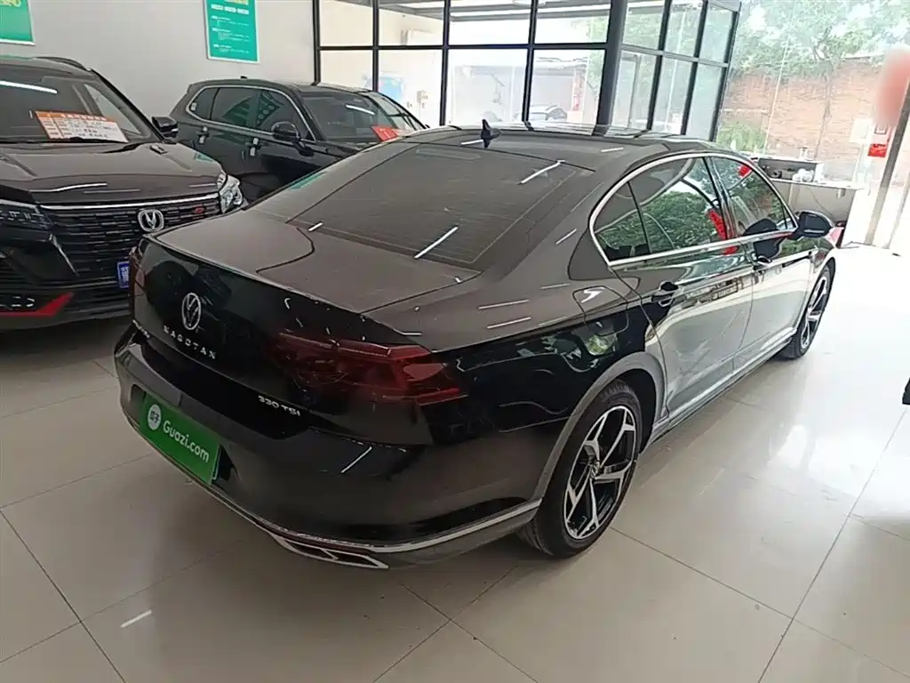 Volkswagen Magotan 2023 Model 2 Million Commemorative Edition 330TSI DSG Luxury фото 7