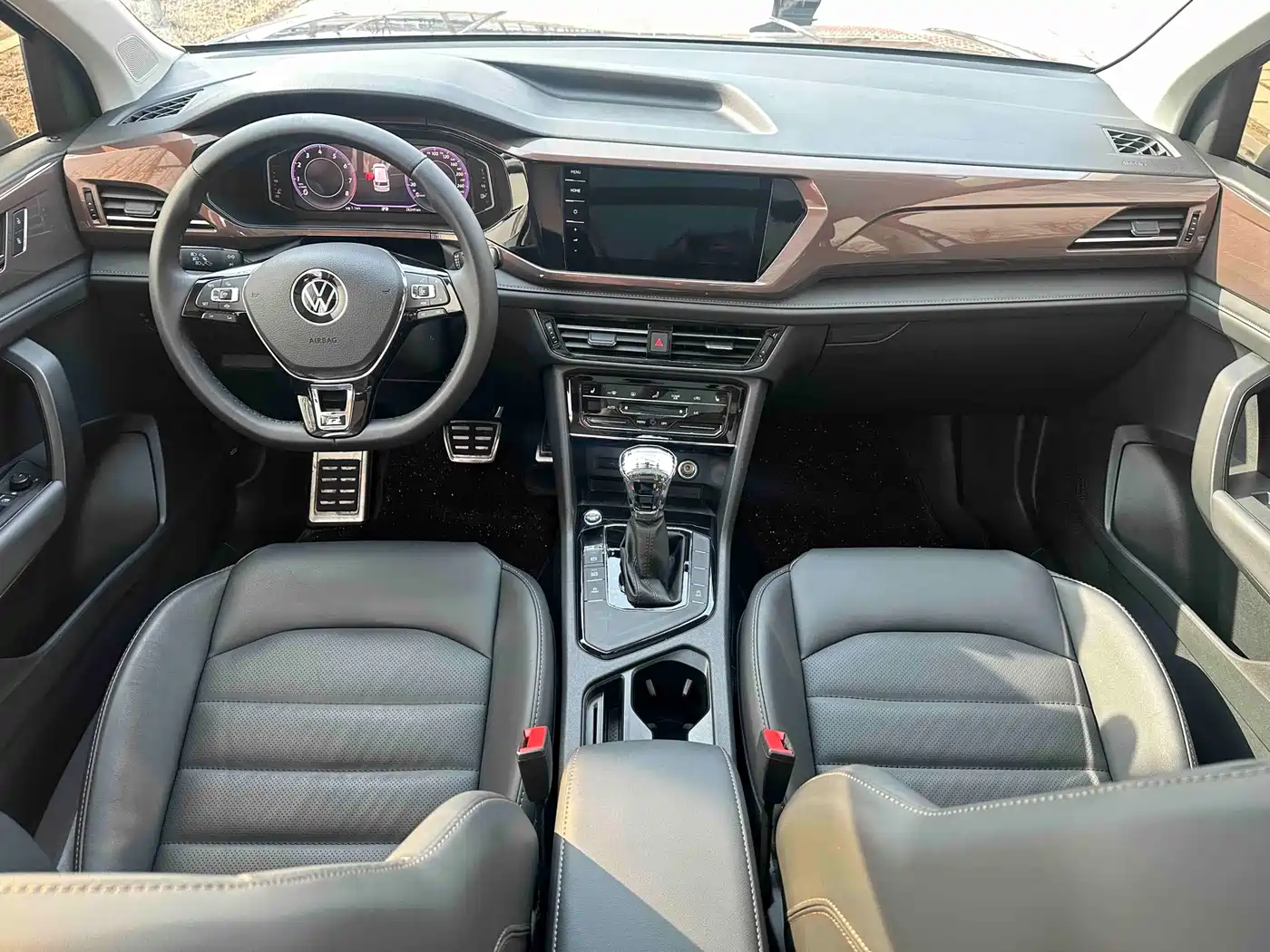 Volkswagen Tharu 2022 280TSI FWD Luxury Edition фото 6