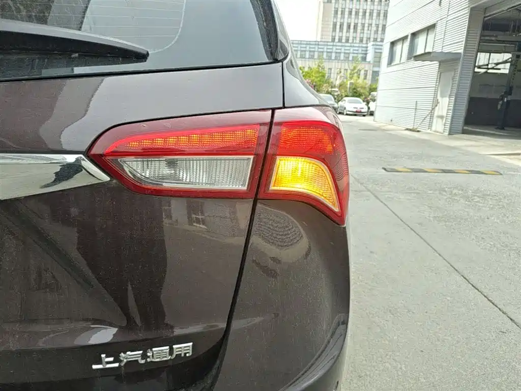 Buick Envision Plus 2018 28T 4WD Elite фото 8