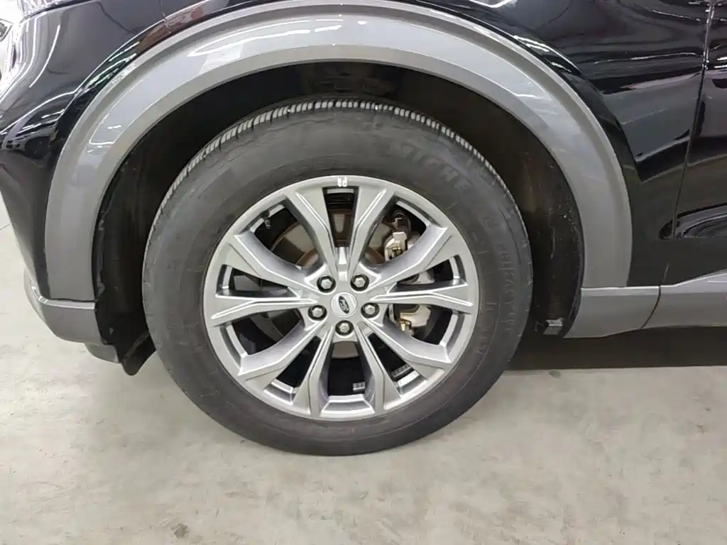 Ford Explorer 2021 2020 EcoBoost 285 RWD Trend Edition 7-Seater