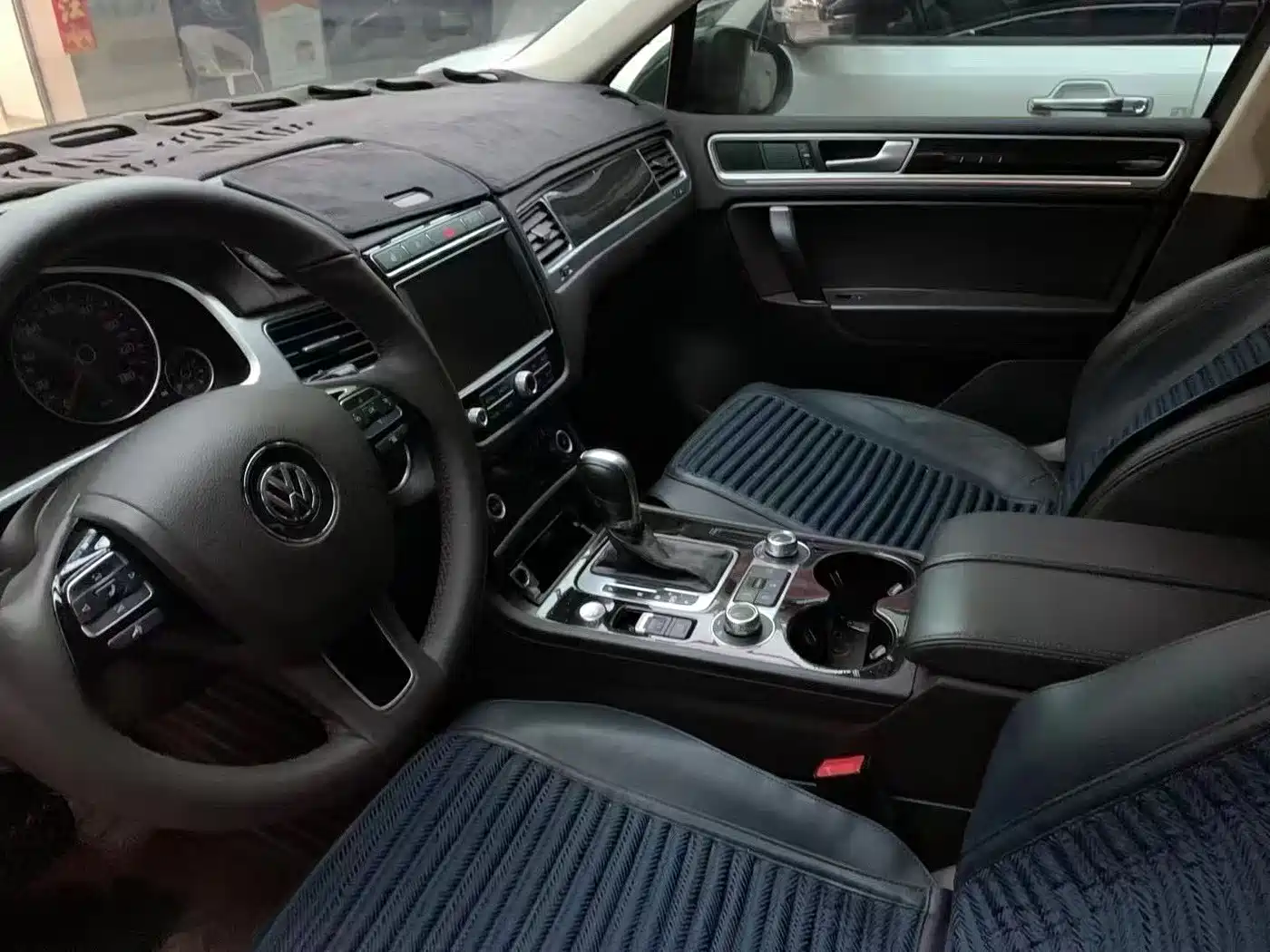 Volkswagen Touareg 2017 3.0TSI Mountain Master Edition фото 6