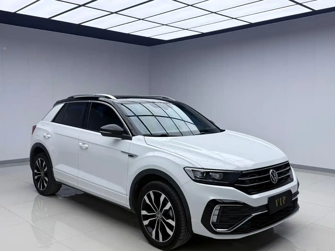 Volkswagen T-ROC 2022 280TSI DSG 2WD R-Line Pro PLUS фото 3
