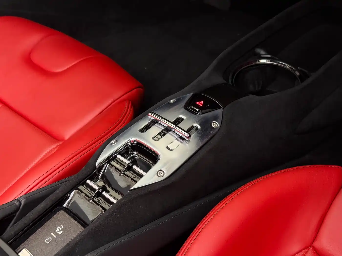 FERRARI SF90
