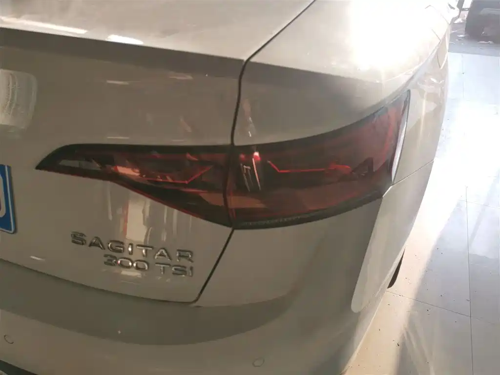 Volkswagen Sagitar 2023 300TSI DSG Surpassing Edition фото 24