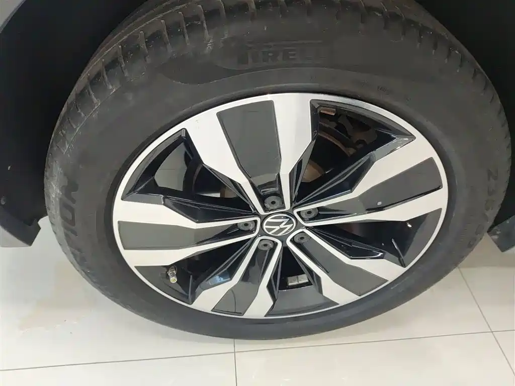 Volkswagen Tiguan L 2022 380TSI Automatic 4WD R-Line Flagship 7-Seater фото 26