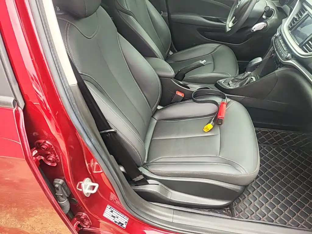 Фото 17 - Buick Excelle
