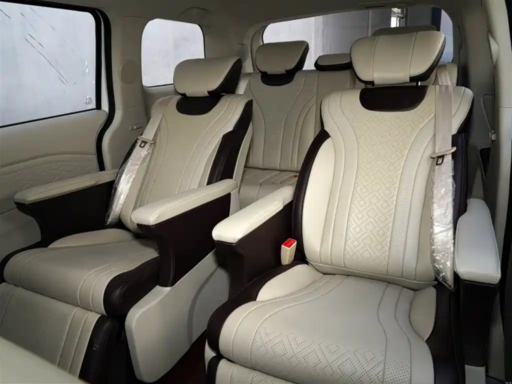 Changan Oshan Changan Oushang Kosai 2023 2022 1.5T Automatic Business Edition