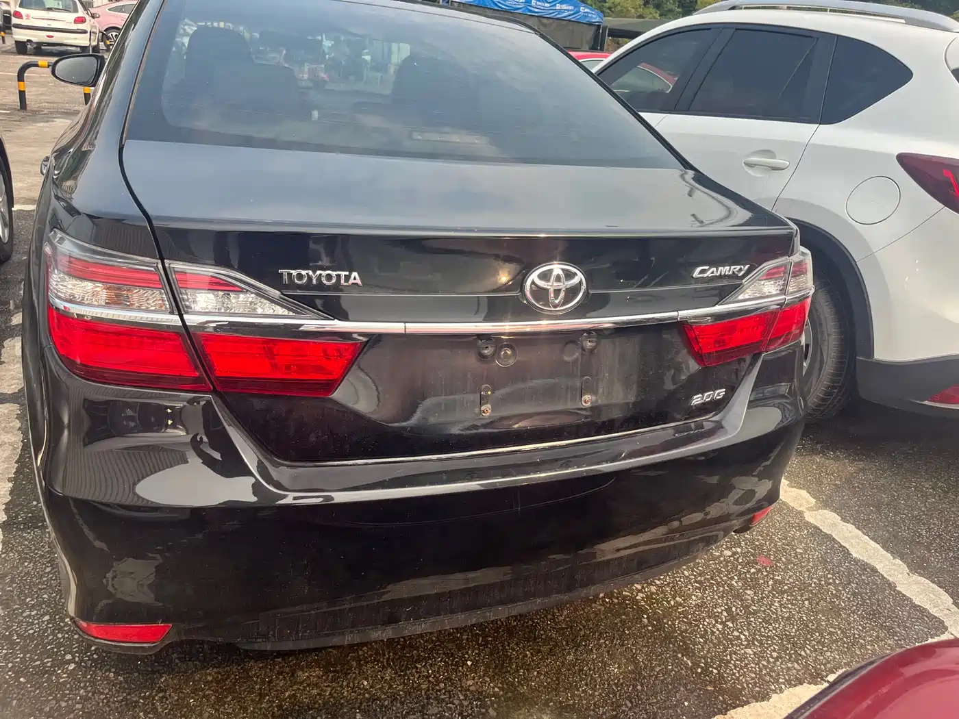 Toyota Camry 2016 2.0G 10th Anniversary Leading Edition фото 9