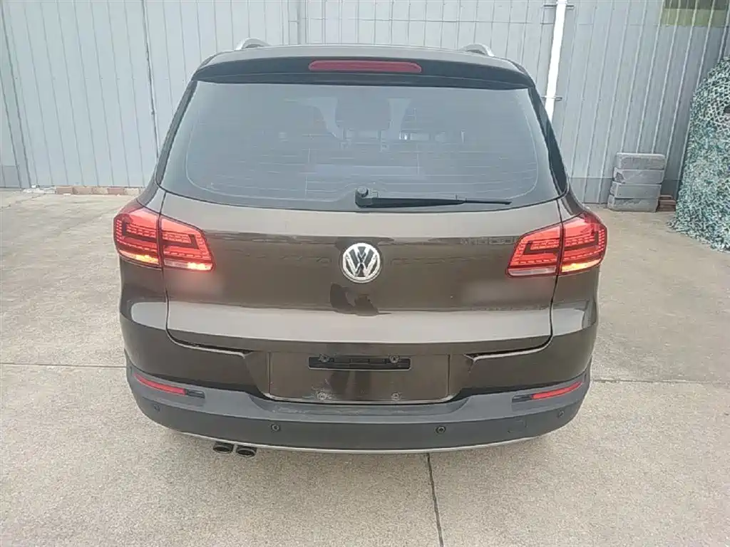 Volkswagen Tiguan 2013 1.8TSI Automatic 2WD Luxury Model фото 6