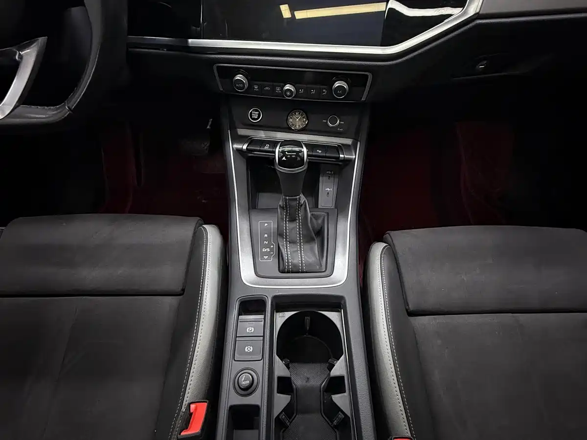 Audi Q3 2023 35 TFSI Fashion Dynamic (1.4T) фото 7