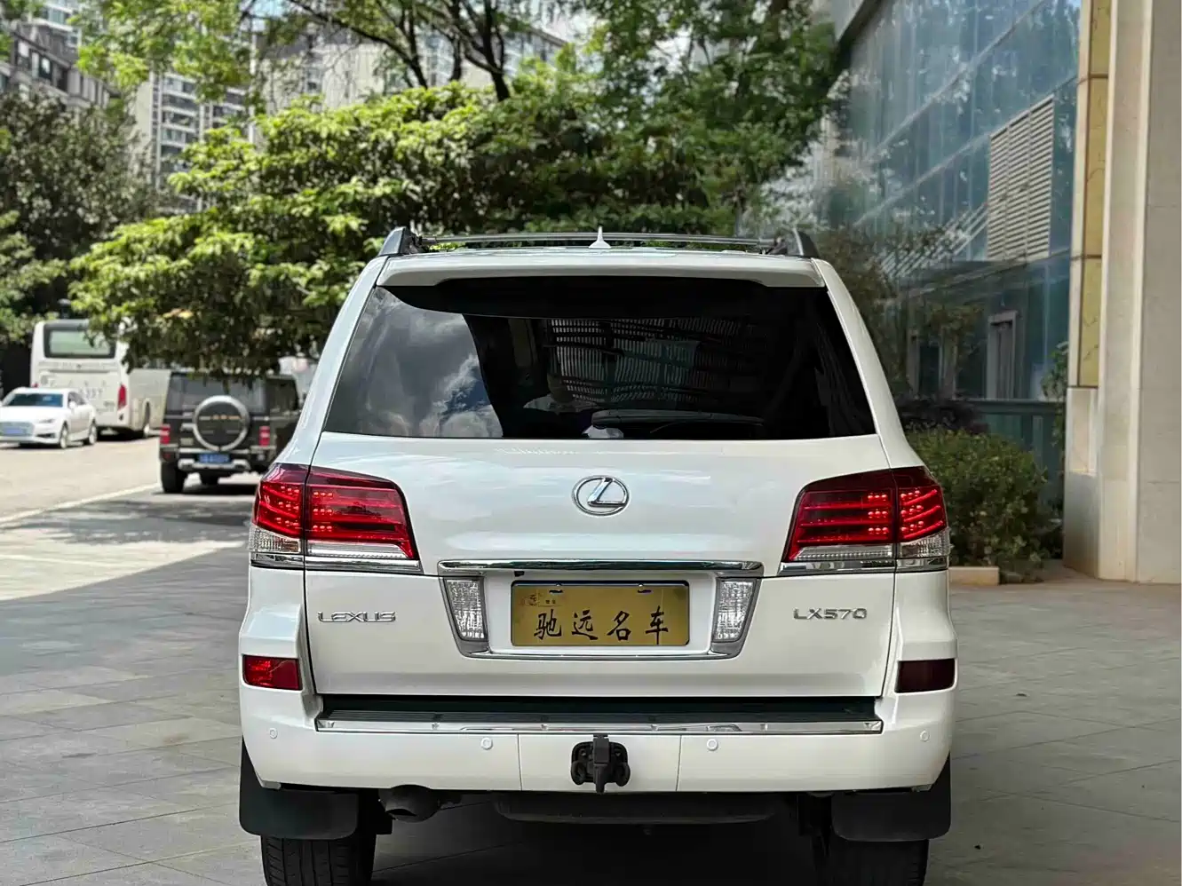 Lexus LX 2013 570 фото 6