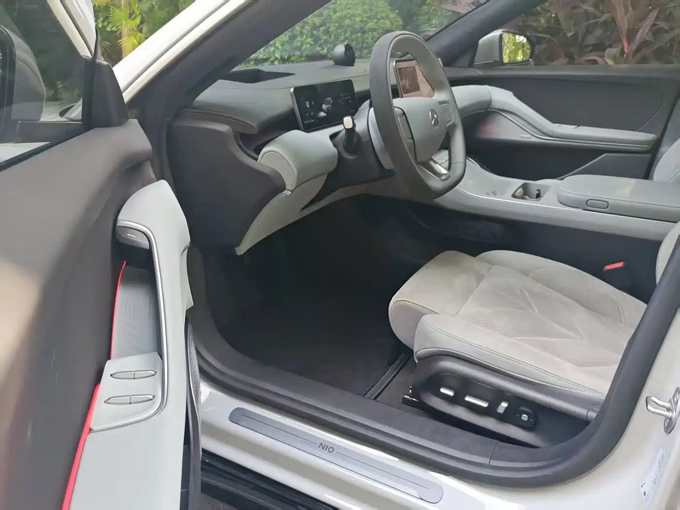 NIO ET5T 2026 2025 Model Champion Commemorative Edition 75kWh Touring