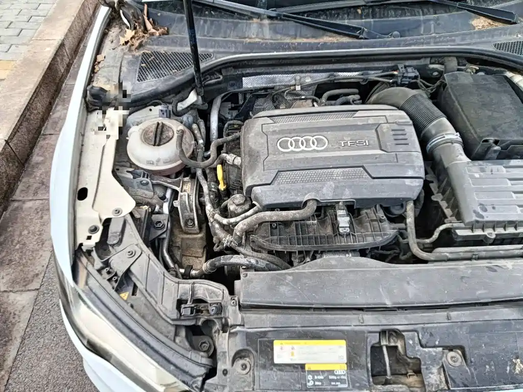 Audi A3 (Import) 2015 2014 Limousine 40 TFSI S line Comfort