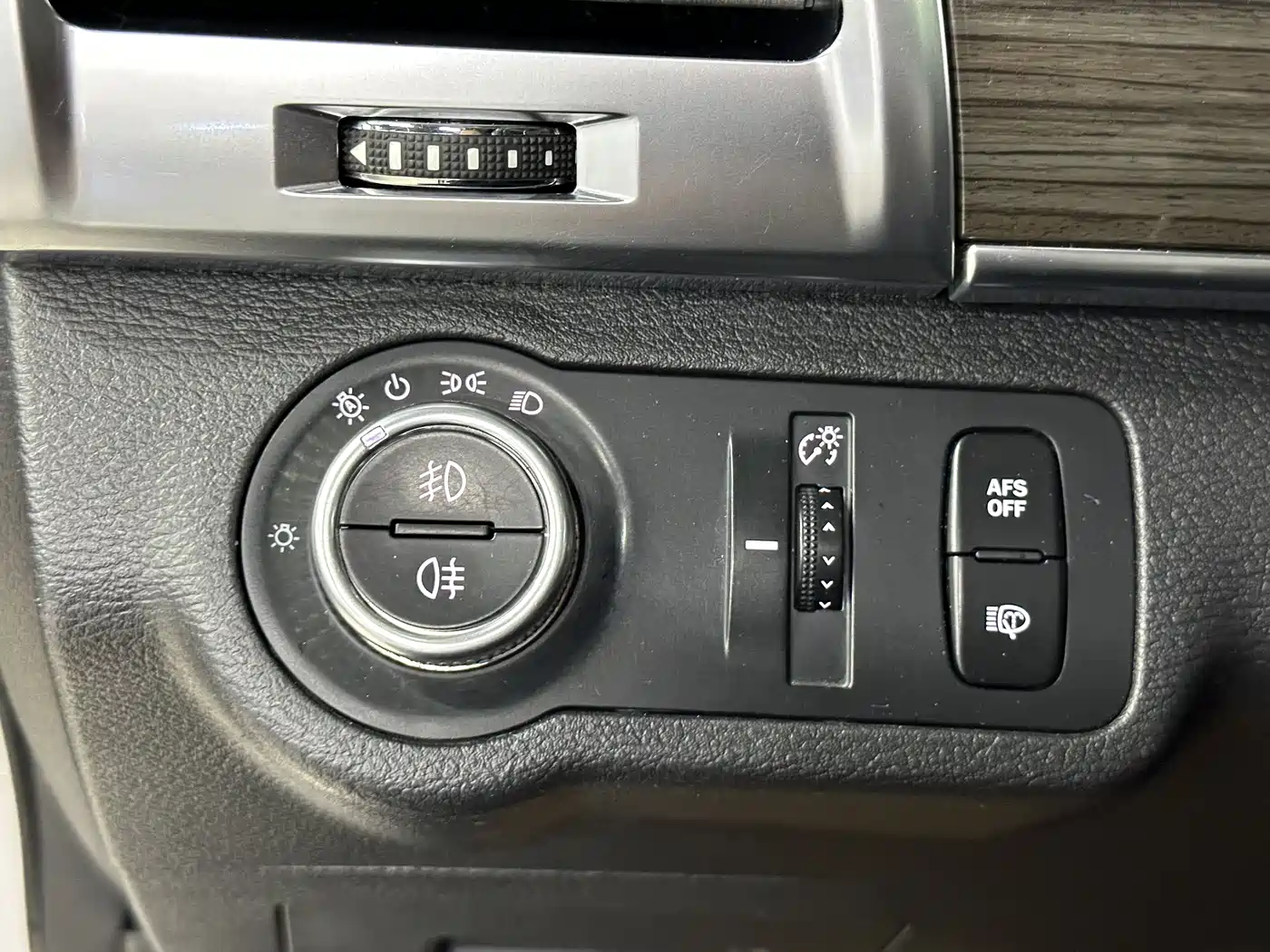 Haval H9 2015 2.0T 4WD Luxury 7-Seater фото 31
