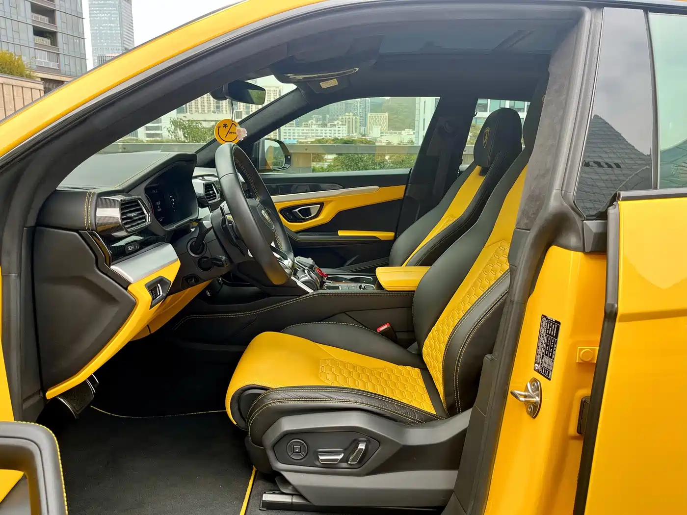 Lamborghini Urus 2021 4.0T V8 фото 7