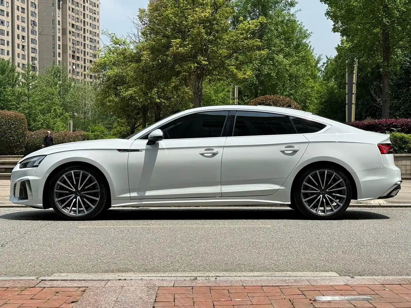 Audi A5 (Import) 2022 Sportback 40 TFSI quattro Luxury Dynamic фото 4