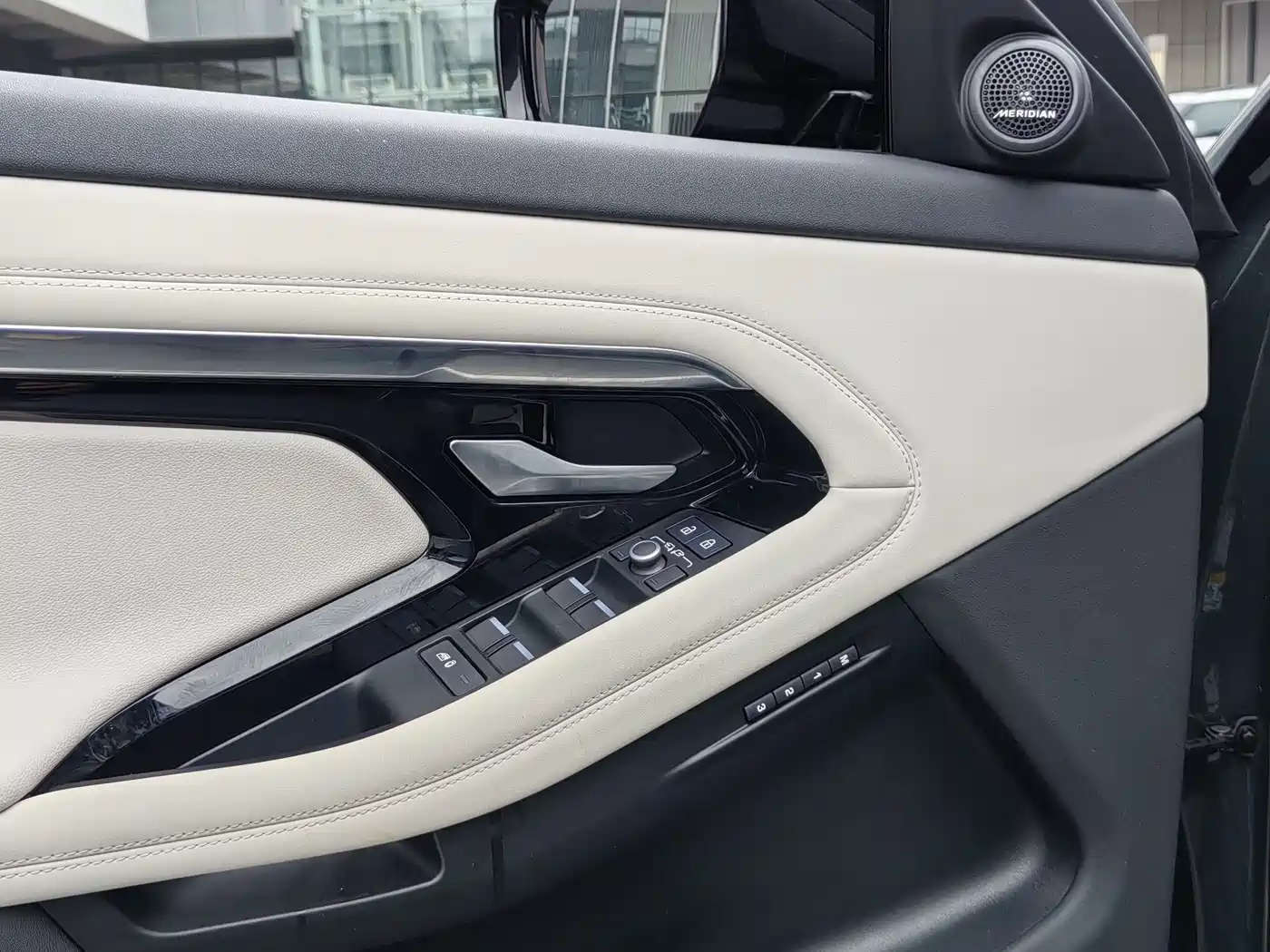 LAND ROVER RANGE ROVER AURORA