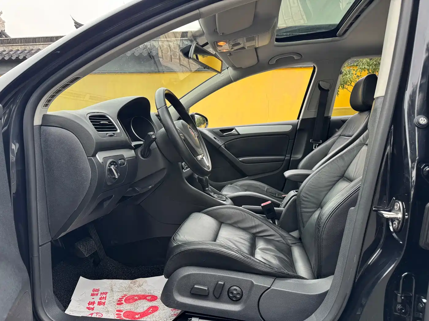 Volkswagen Golf 2012 1.4TSI Automatic Luxury фото 6