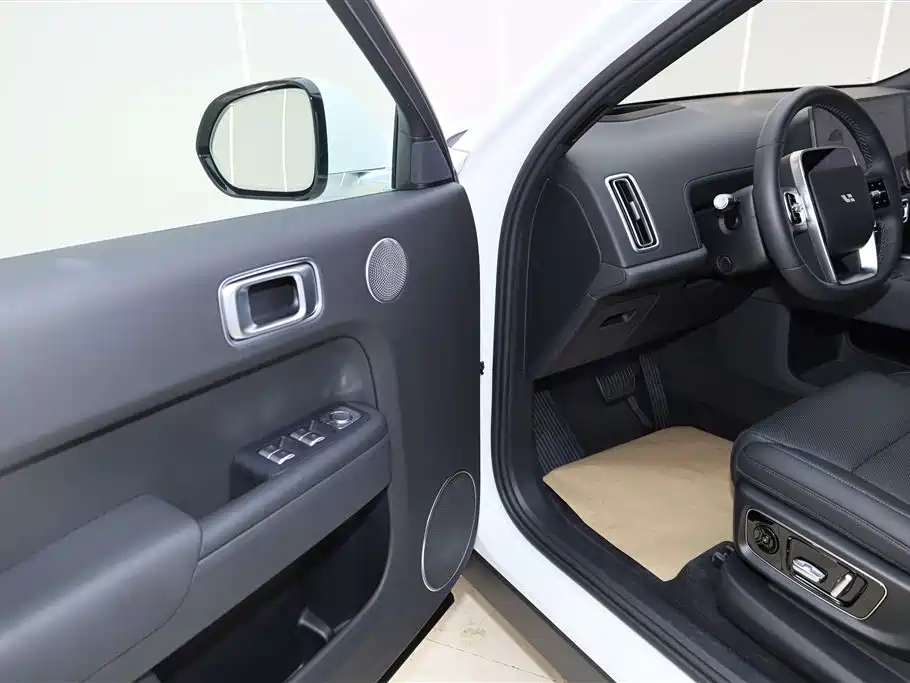 Li Auto Li L8 2026 2025 Max Smart Renewal Edition