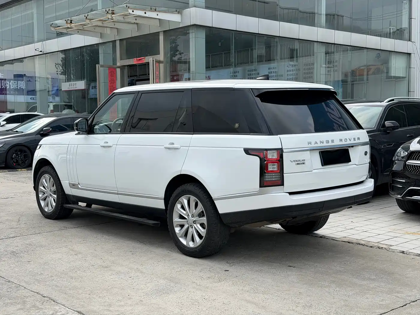 Фото 9 - Land Rover Range Rover