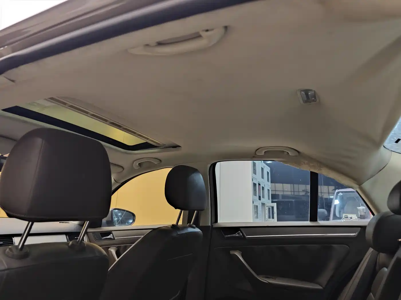 Volkswagen Bora 2014 1.6L Automatic Comfort Edition фото 23