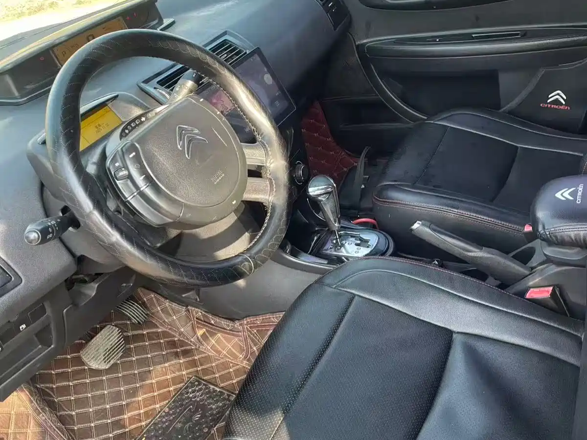 Citroën C-Quatre 2013 2013 Model Sedan 2.0L Automatic Comfort Style