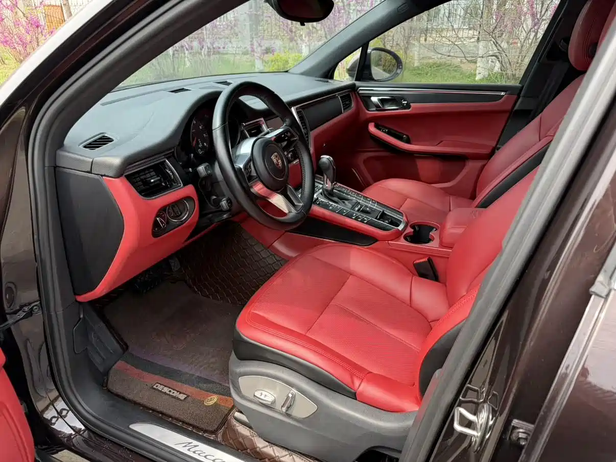 Porsche Macan 2016 Macan 2.0T фото 5