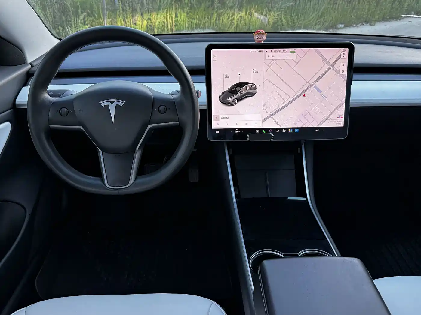 Фото 9 - Tesla Model 3
