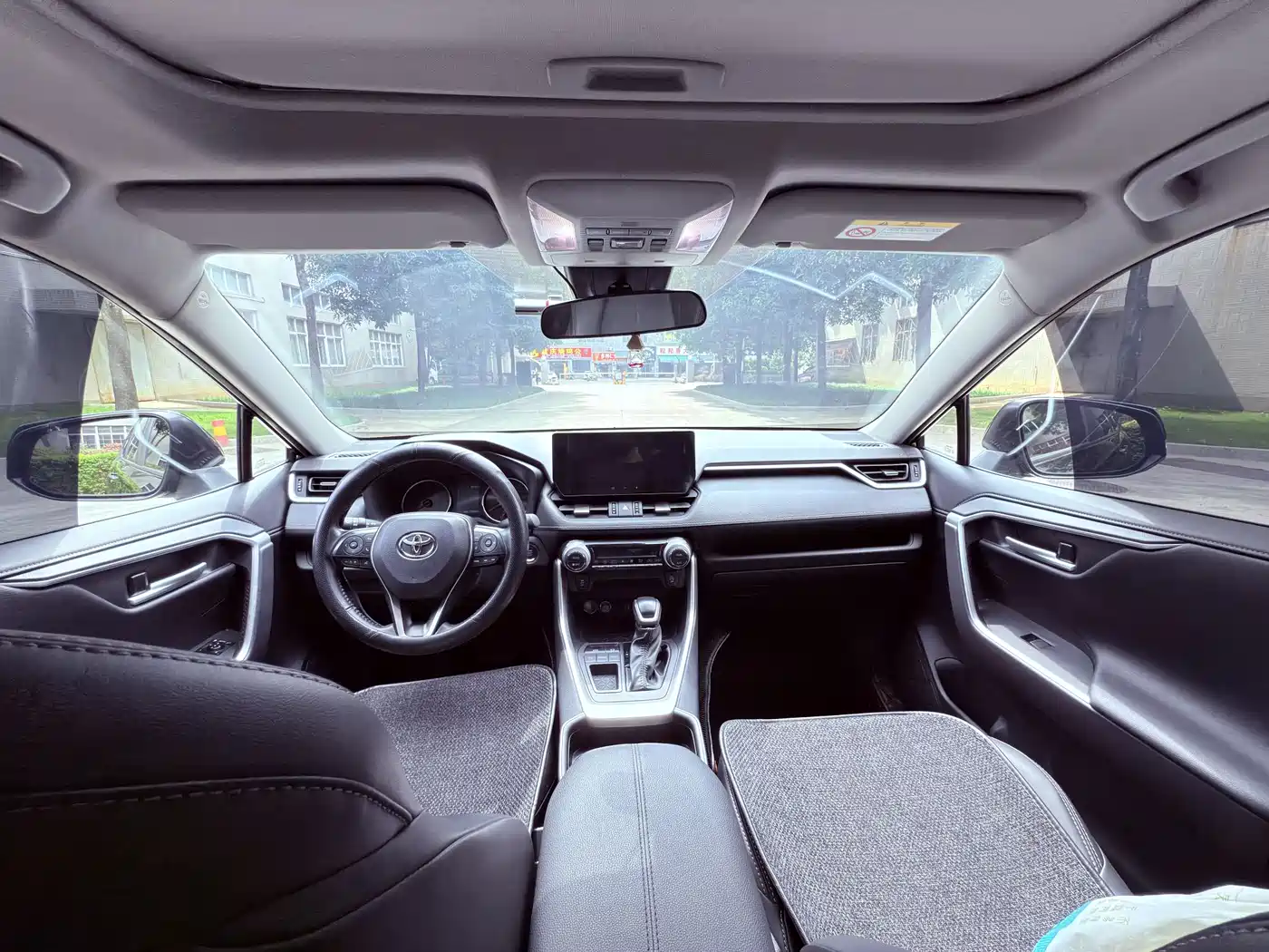 Toyota Wildlander 2023 2.0L CVT FWD Urban фото 9