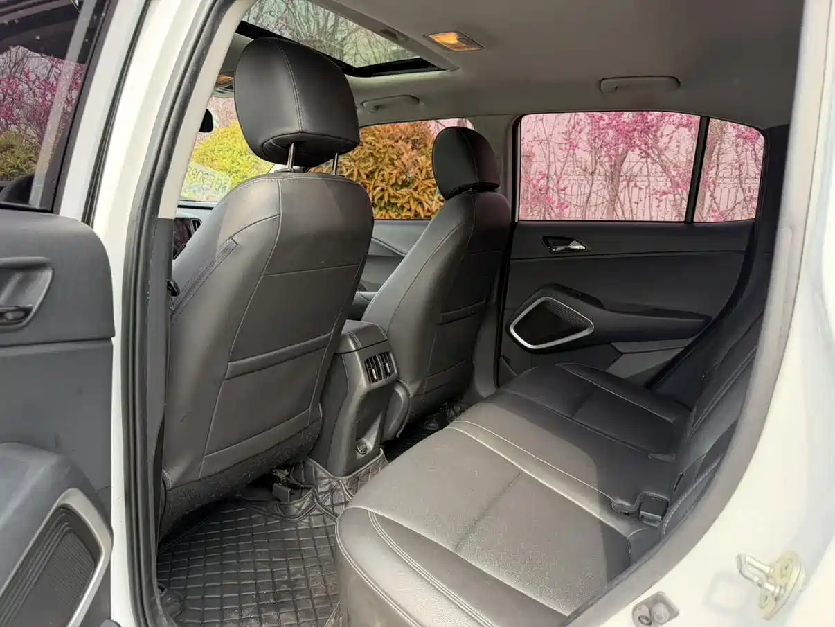 Hyundai Beijing Hyundai ix35 2019 2.0L Automatic 2WD Zhiyong·Smooth Enjoy China VI фото 3