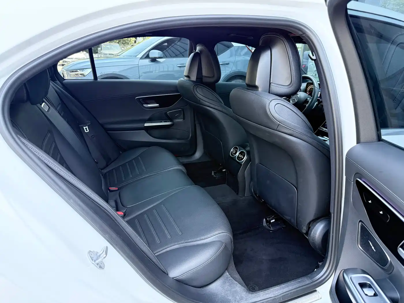 Mercedes-Benz C-Class 2022 C 200 L Sport Version фото 12