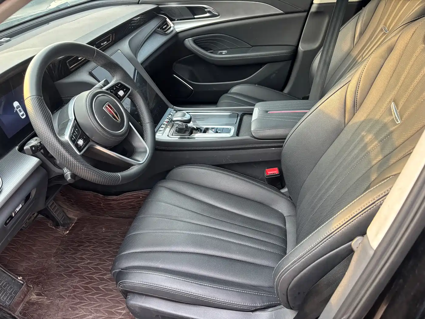 Hongqi H5 2024 1.5T DCT Smart Connect Flag Rhythm Edition фото 4