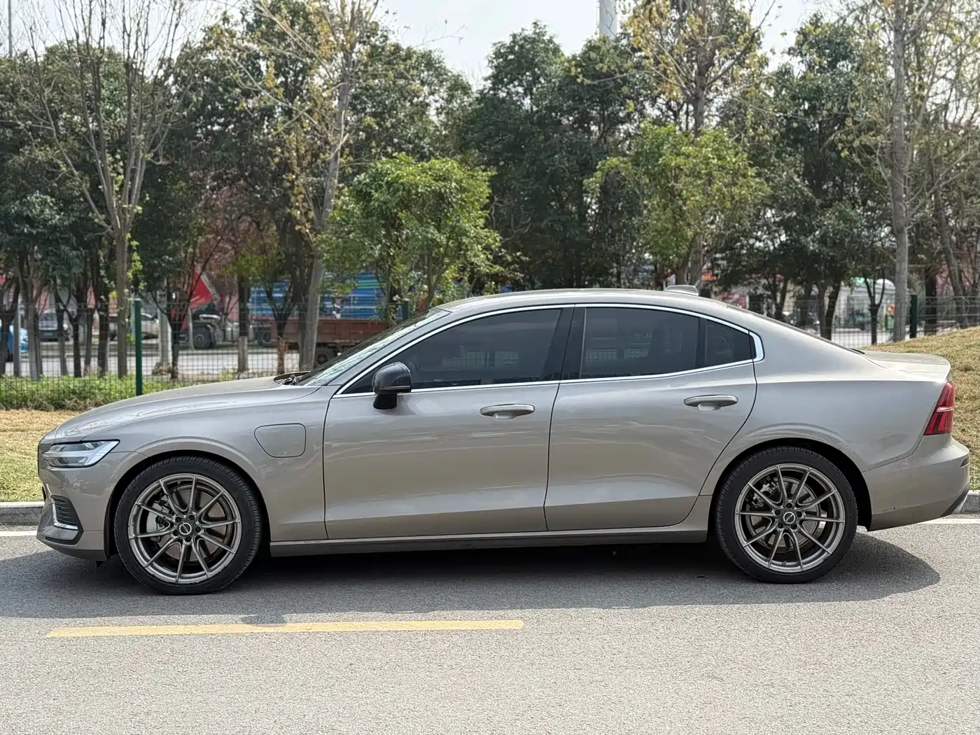 VOLVO S60 PLUG IN HYBRID