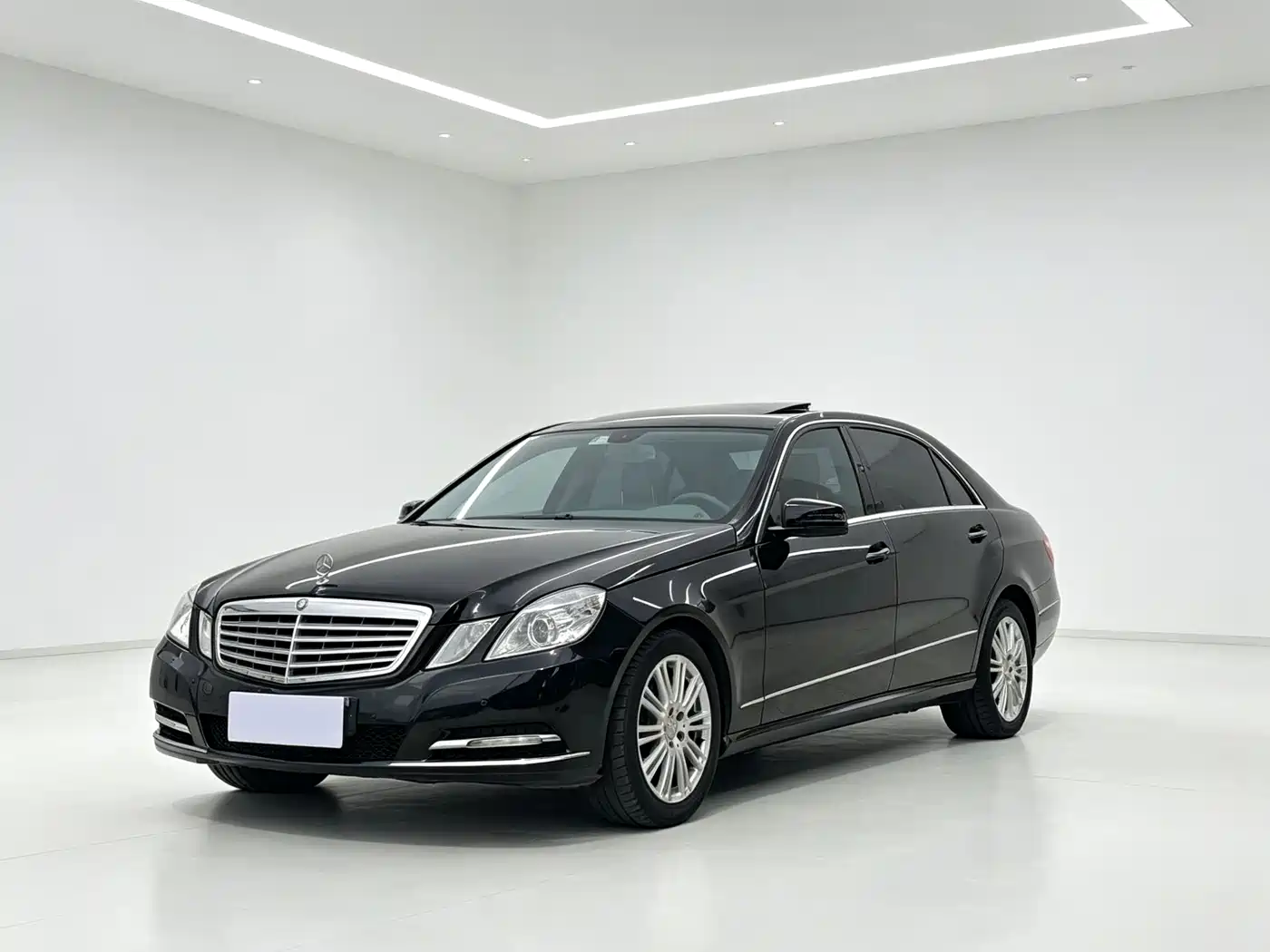 Mercedes-Benz E-Class 2012 E 200 L CGI Elegance