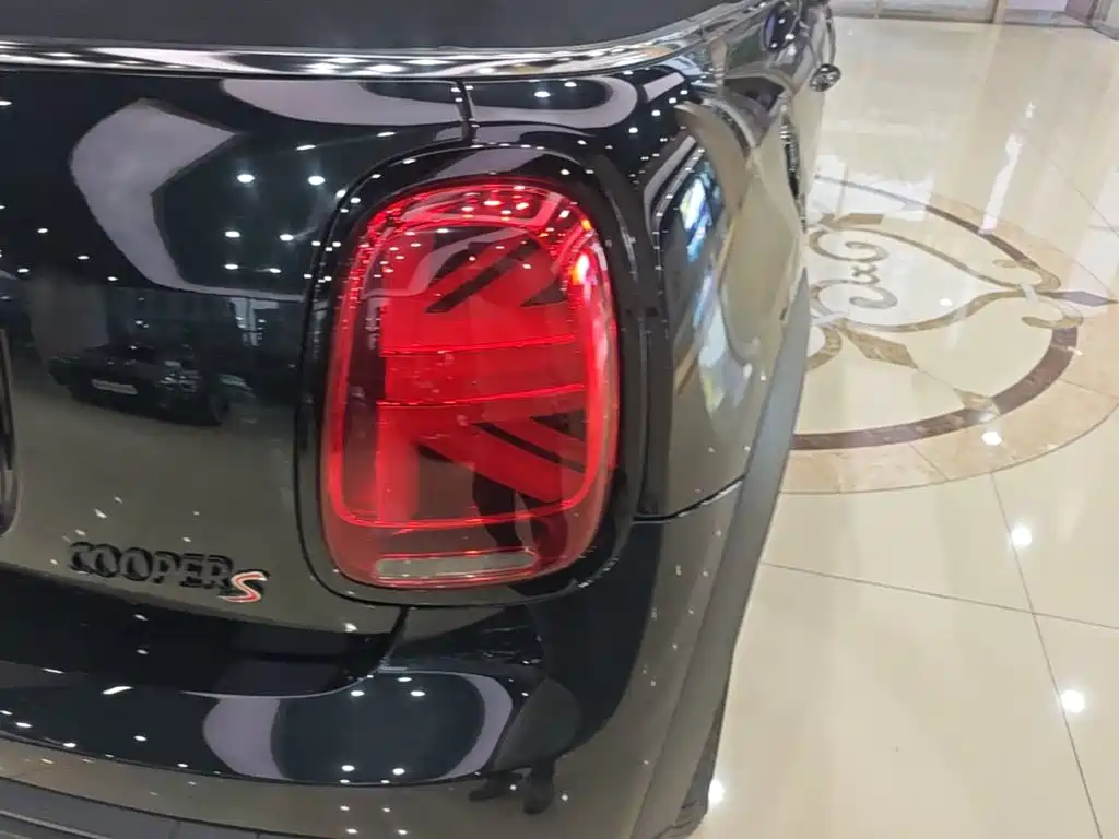 MINI MINI 2024 2023 Facelift II 2.0T COOPER S CABRIO Artist