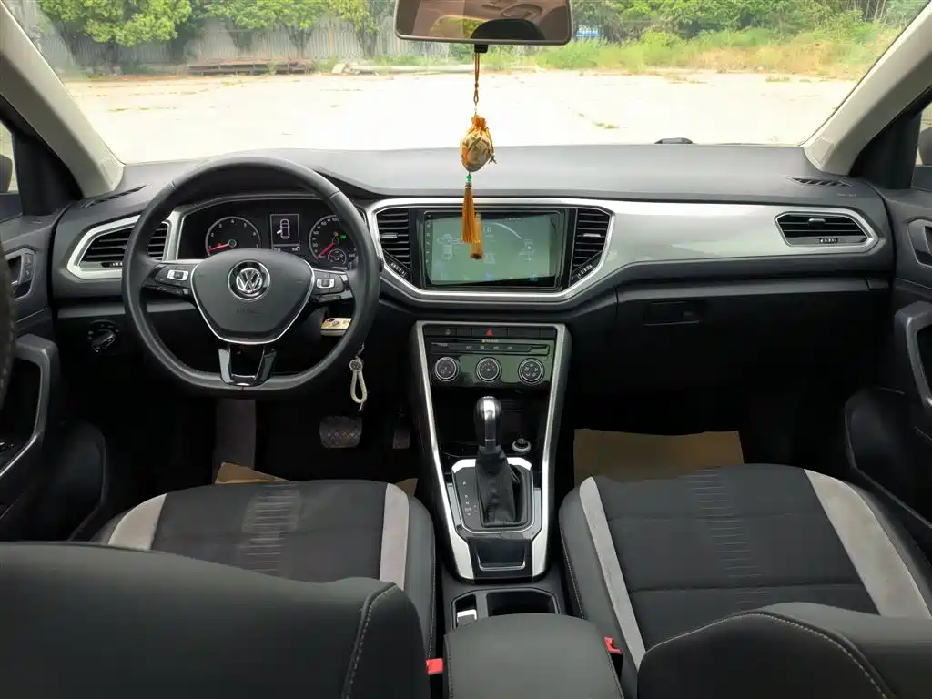 Volkswagen T-ROC 2018 230TSI DSG 2WD Progressive China V фото 10