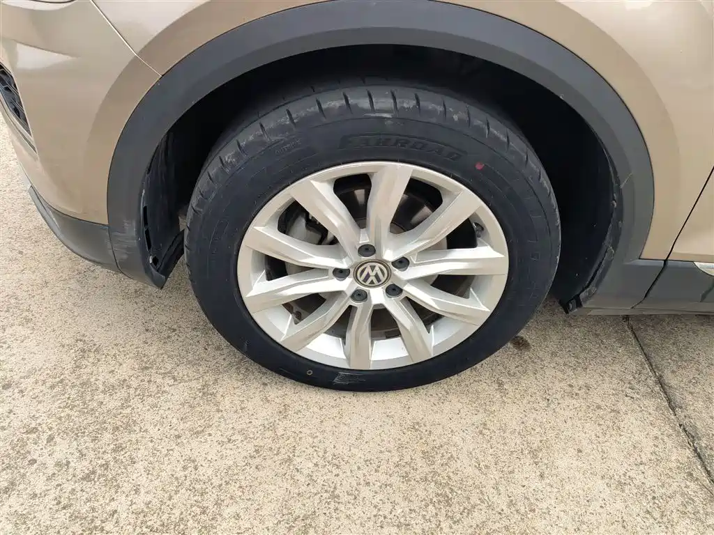 Volkswagen T-ROC 2018 230TSI DSG 2WD Progressive China V фото 23